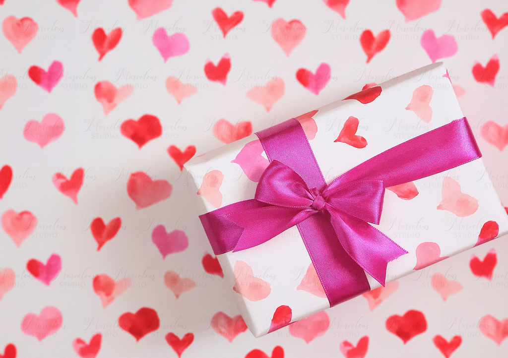 Introducing the "Hearts and Love" Luxury Gift Wrapping Paper: A Touch of Elegance and the Story behind it