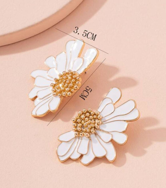 White Flower Gold Earrings for Women Party