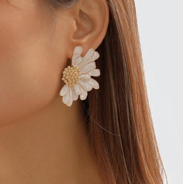 White Flower Gold Earrings for Women Party